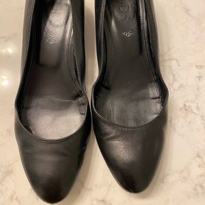 Tods black low wedge